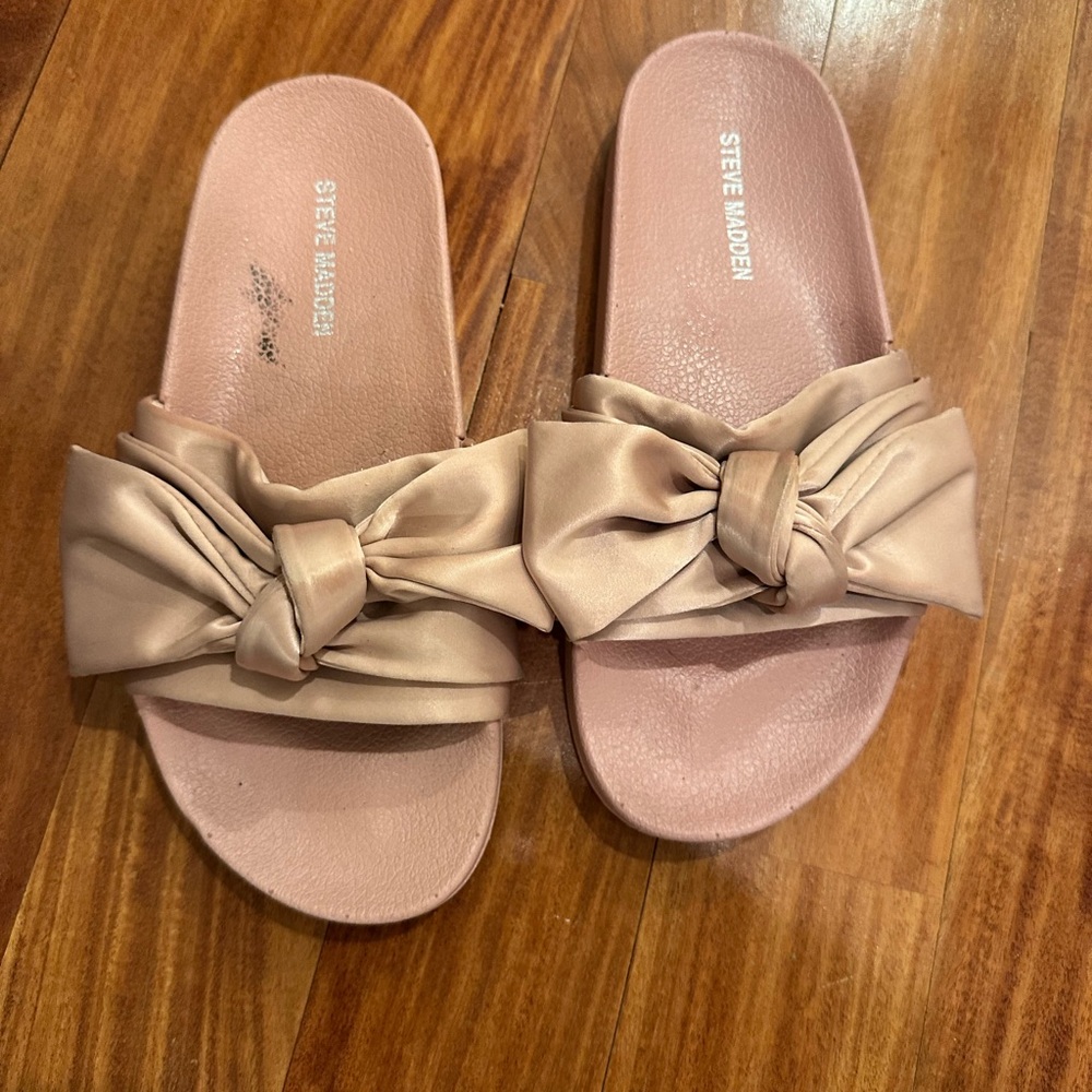 Steve Madden Pink Bow Slide Sandals